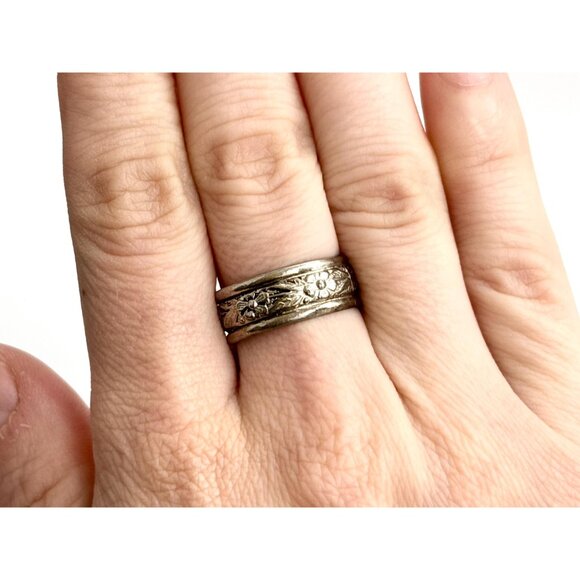 Silver Toned Floral Daisy Accented Band Style Unisex Vintage Ring - sz 7 - Picture 11 of 12